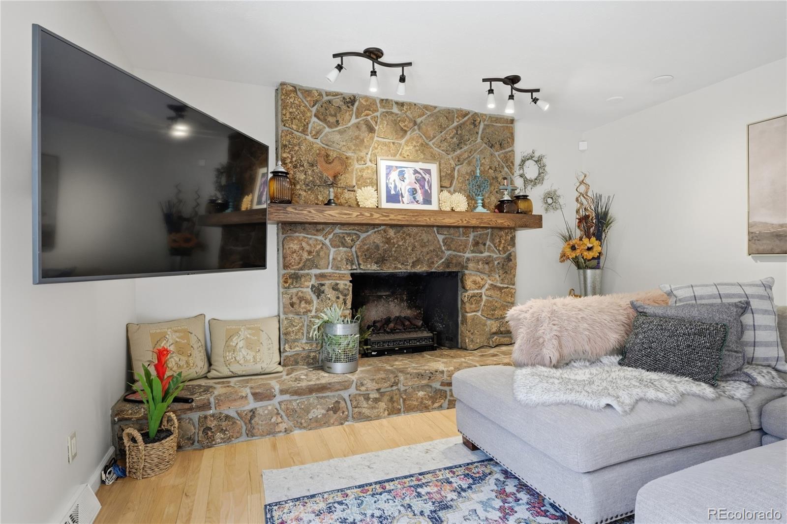 MLS Image #15 for 5812 s geneva street,greenwood village, Colorado