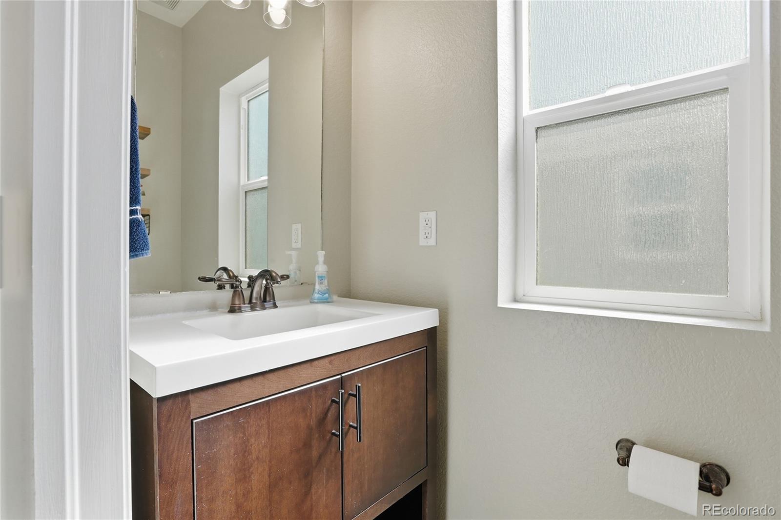 MLS Image #21 for 5548  killarney court,denver, Colorado
