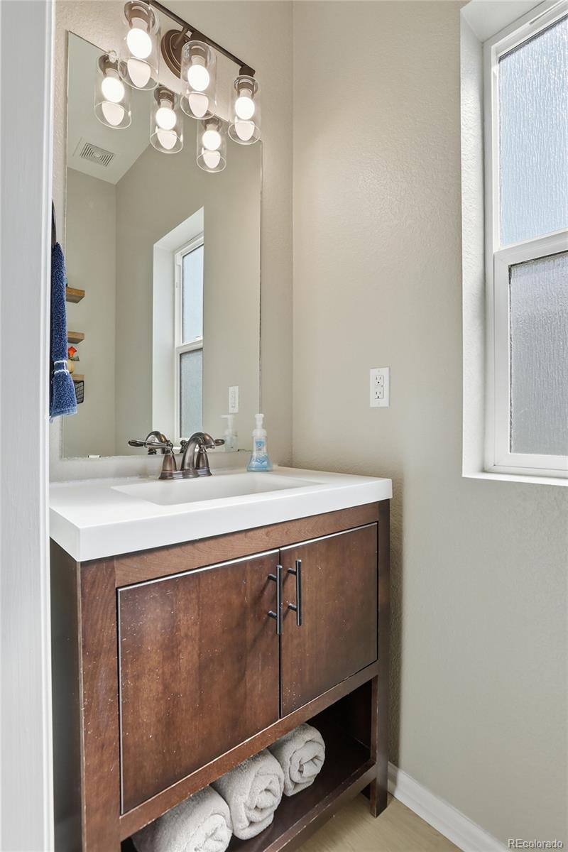 MLS Image #22 for 5548  killarney court,denver, Colorado