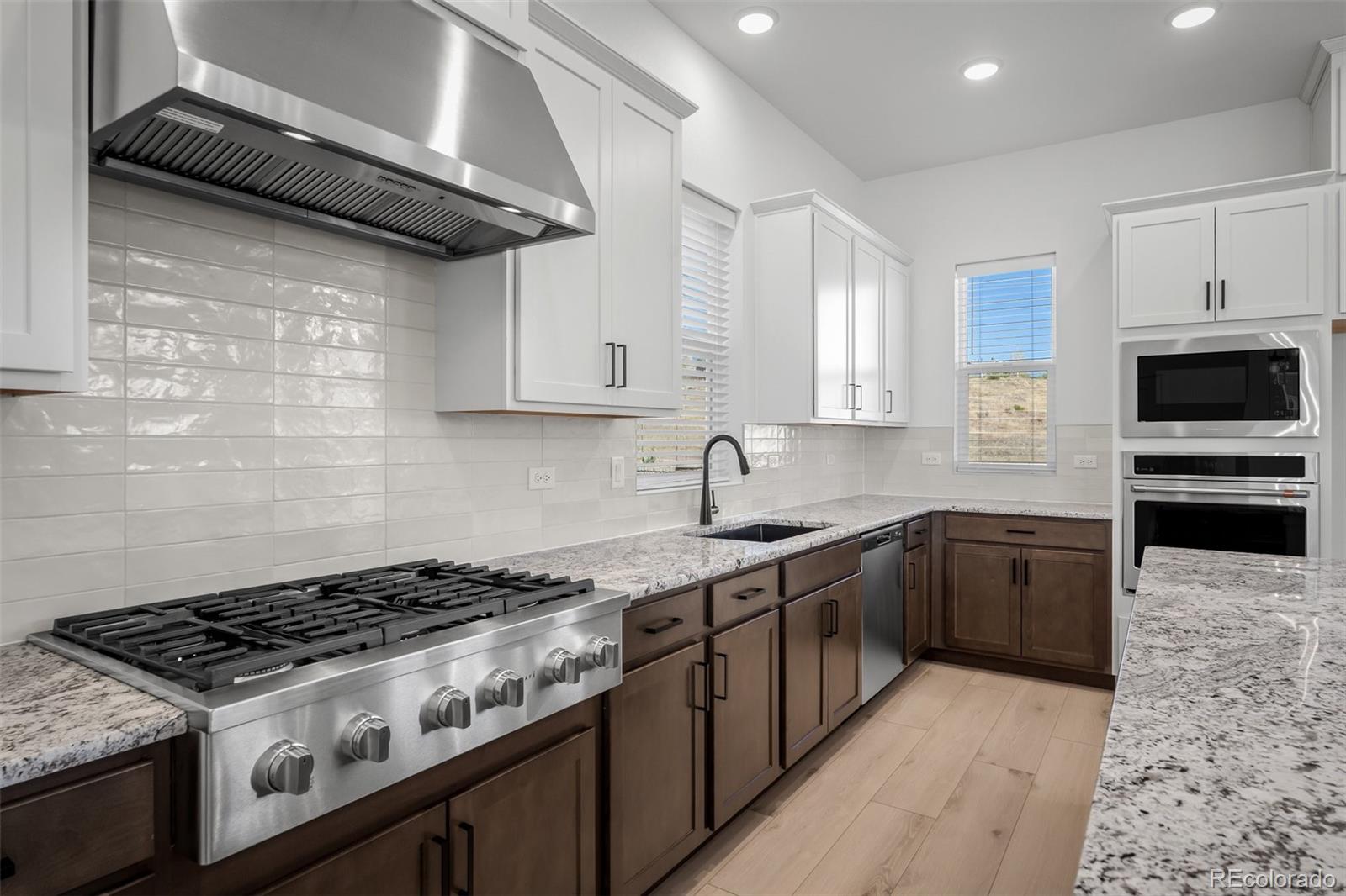 MLS Image #12 for 4684  peak crest view,colorado springs, Colorado