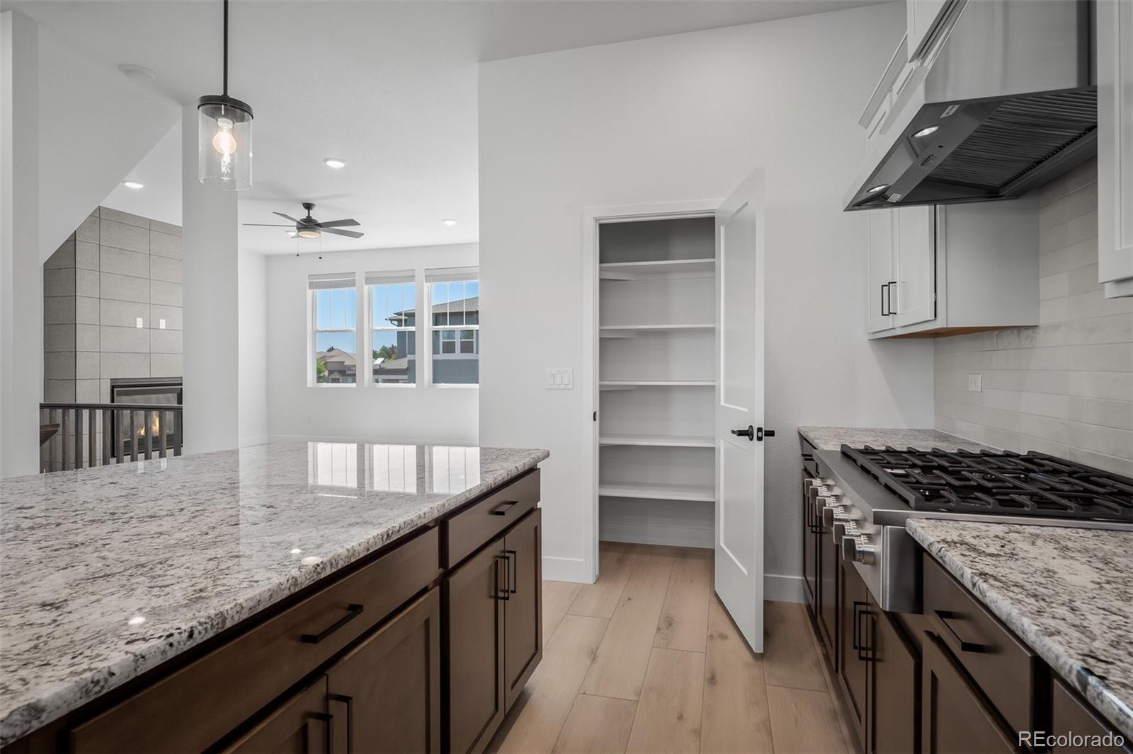 MLS Image #15 for 4684  peak crest view,colorado springs, Colorado