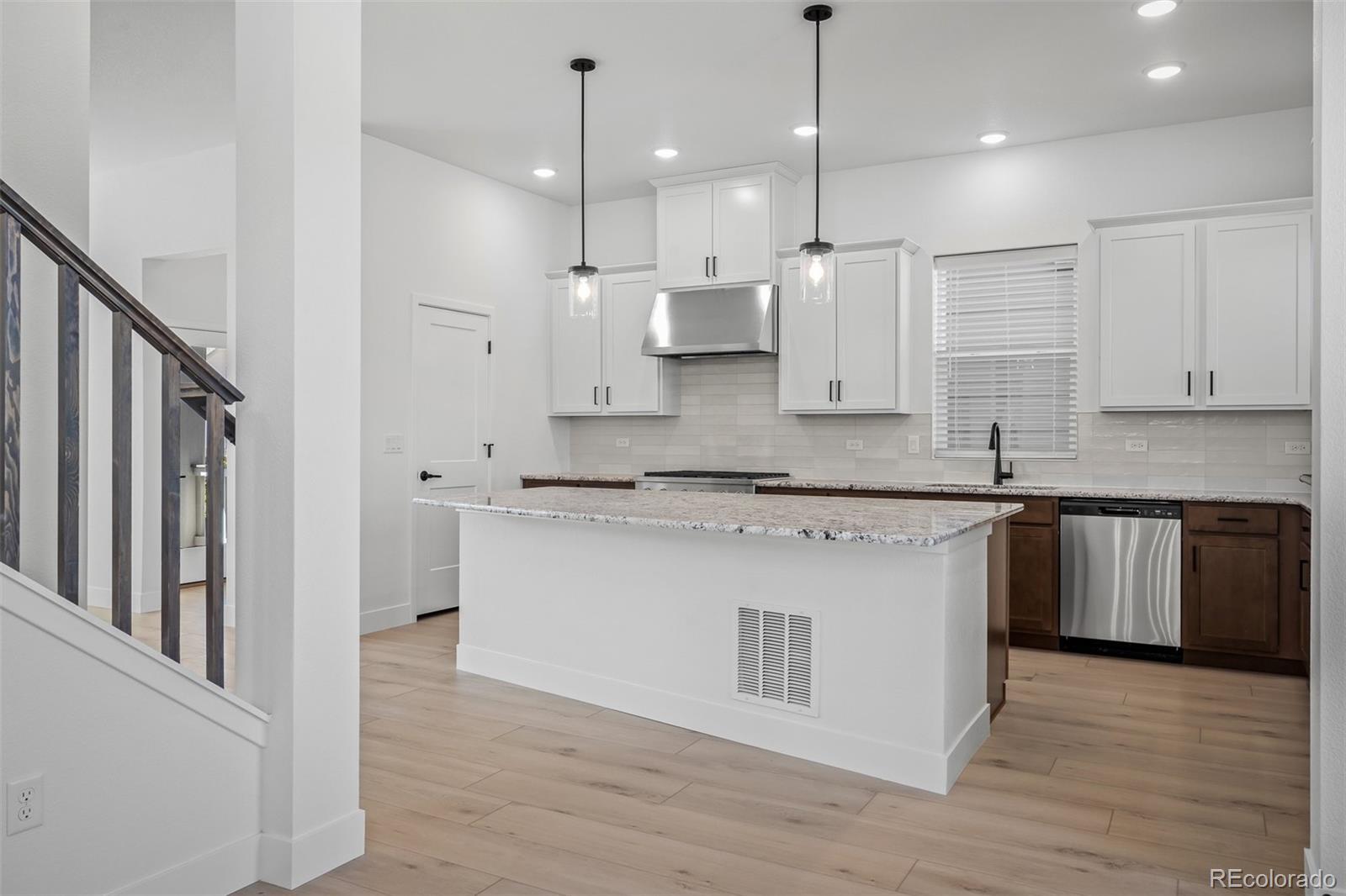 MLS Image #22 for 4684  peak crest view,colorado springs, Colorado