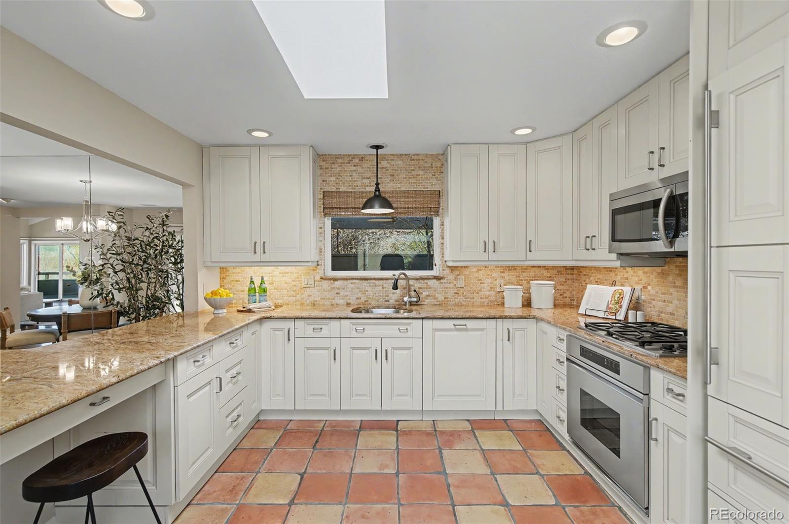 MLS Image #4 for 2609  ashgrove street,colorado springs, Colorado