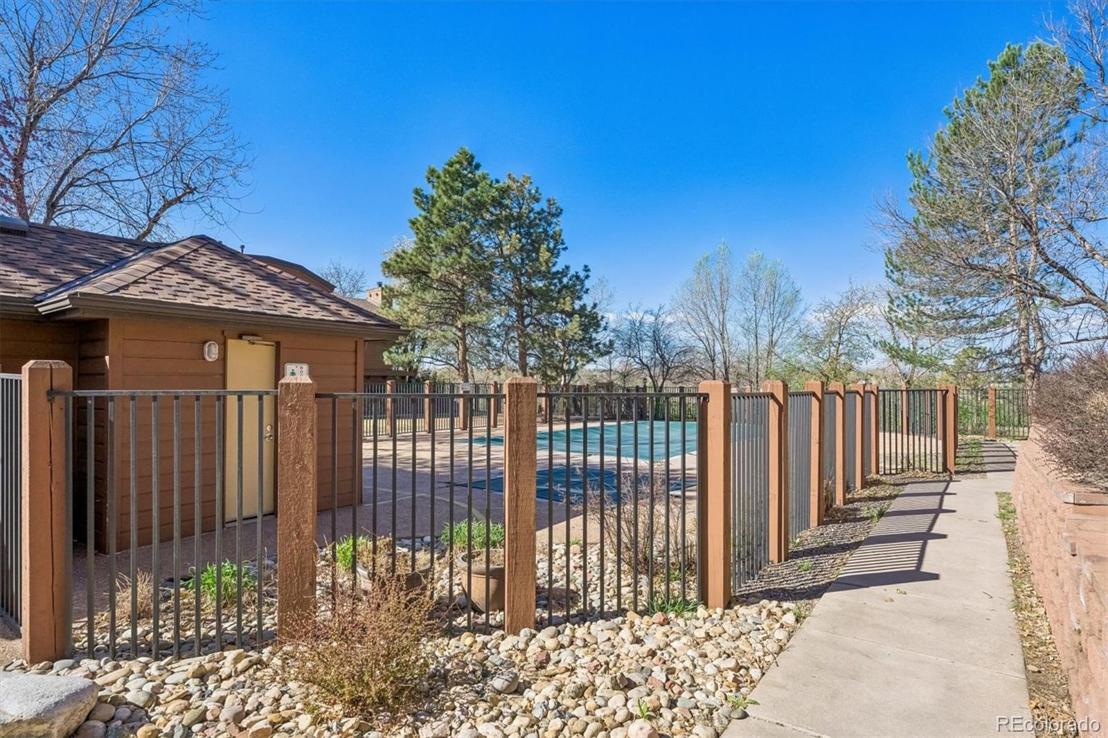 MLS Image #21 for 2685 s dayton way,denver, Colorado