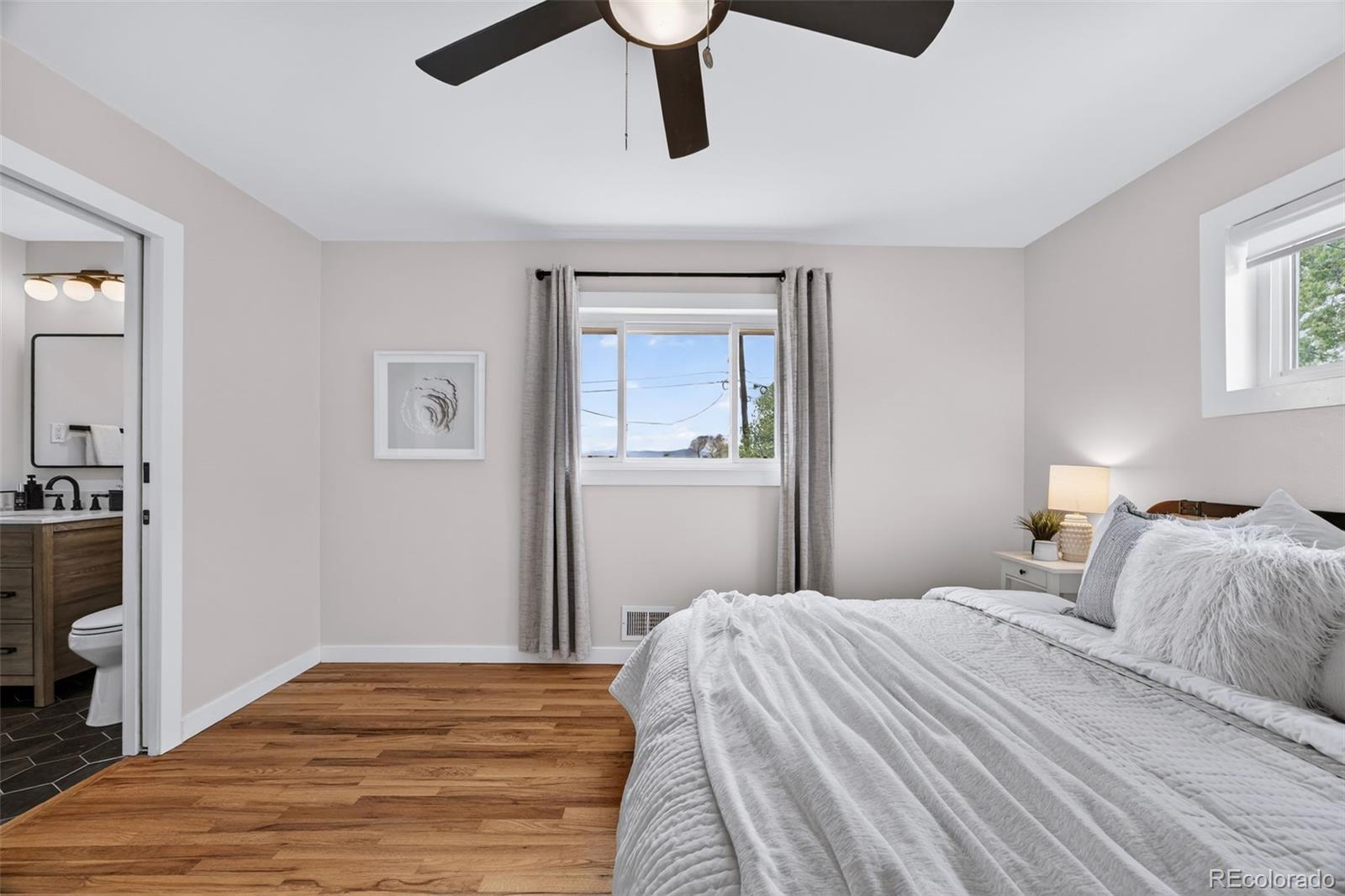 MLS Image #15 for 3075 s holly place,denver, Colorado