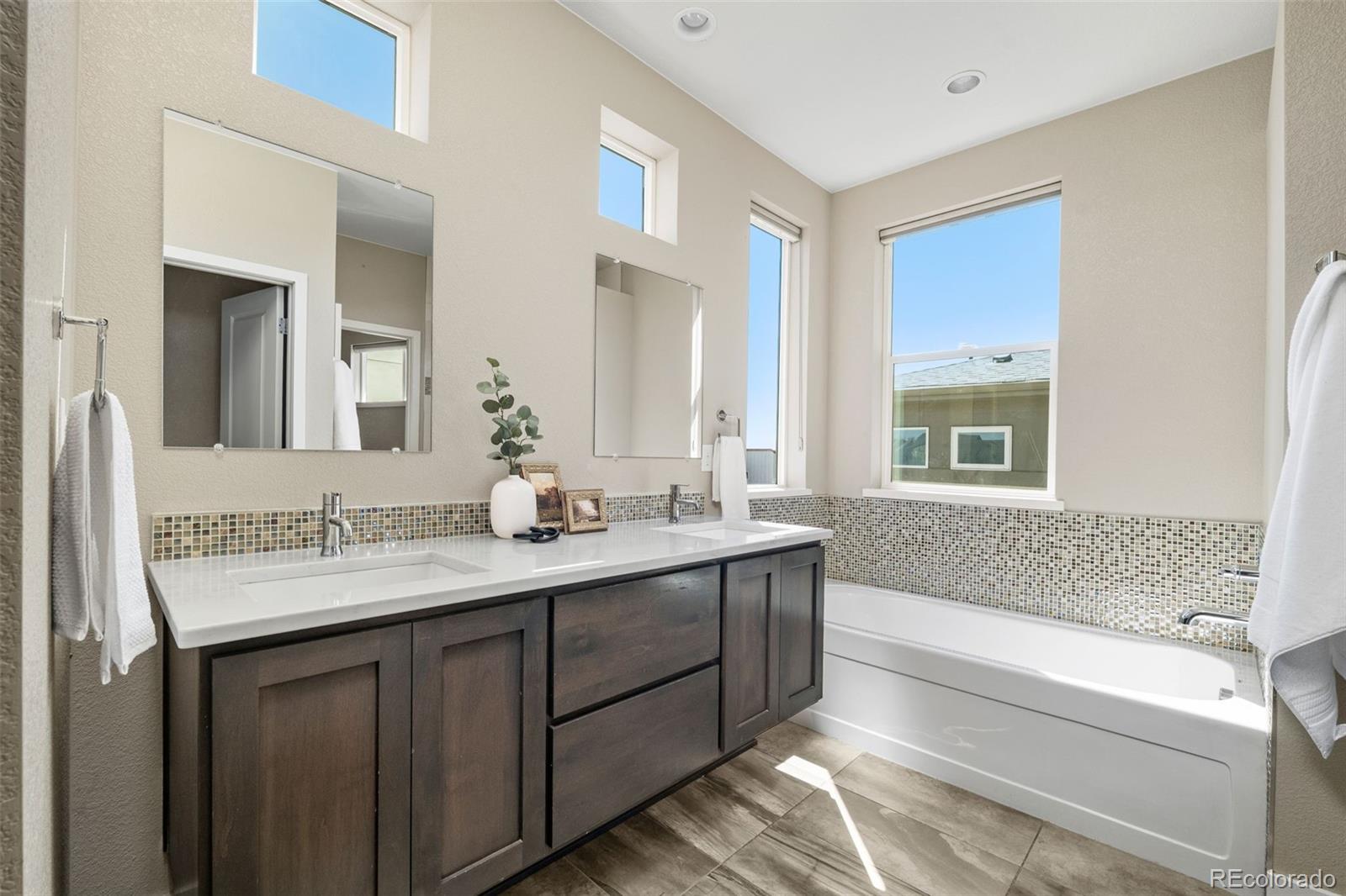 MLS Image #28 for 6753  mariposa court,denver, Colorado