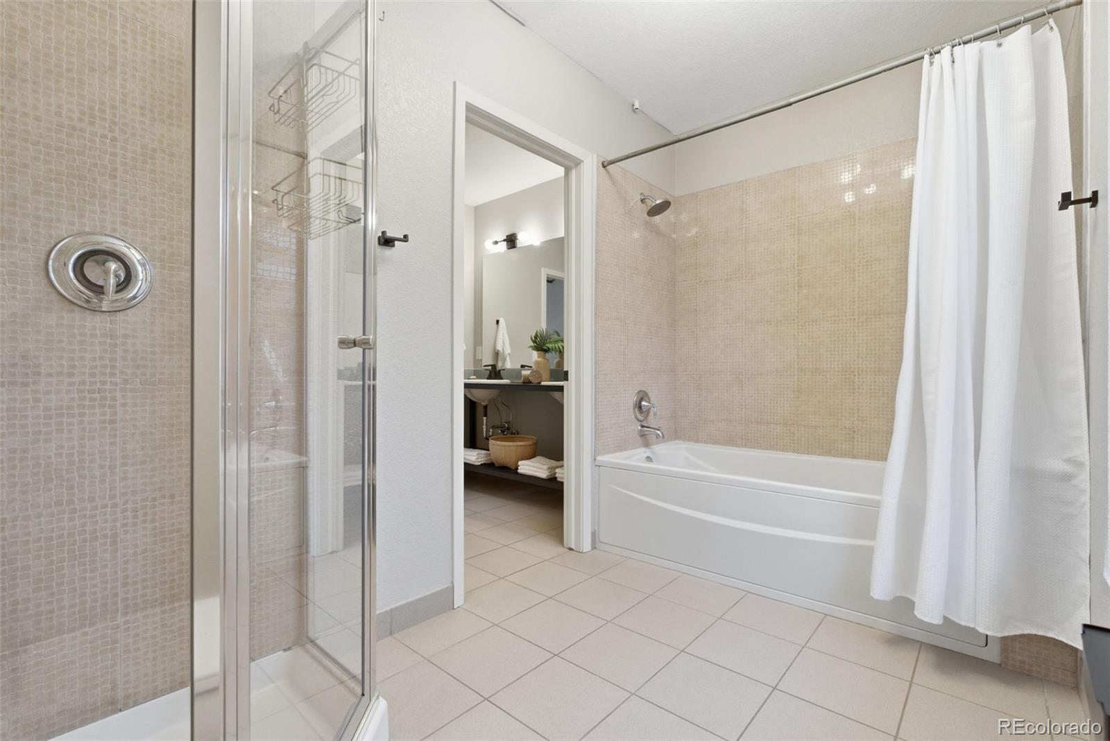 MLS Image #18 for 3033  blake street,denver, Colorado