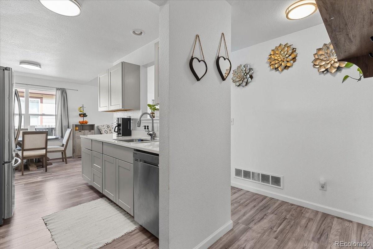 MLS Image #5 for 832  thornhill place,fort collins, Colorado