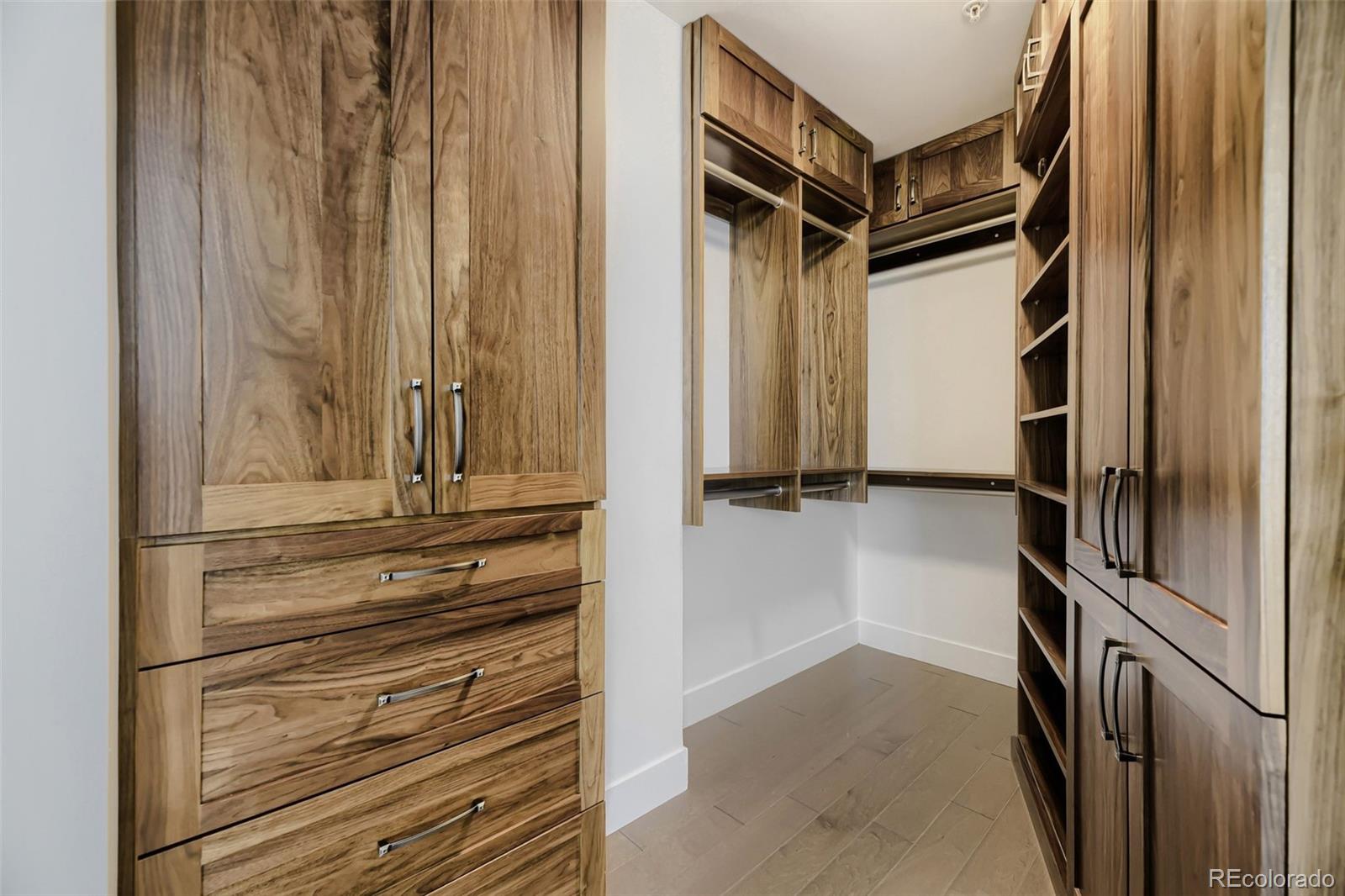MLS Image #12 for 2001  lincoln street 710,denver, Colorado
