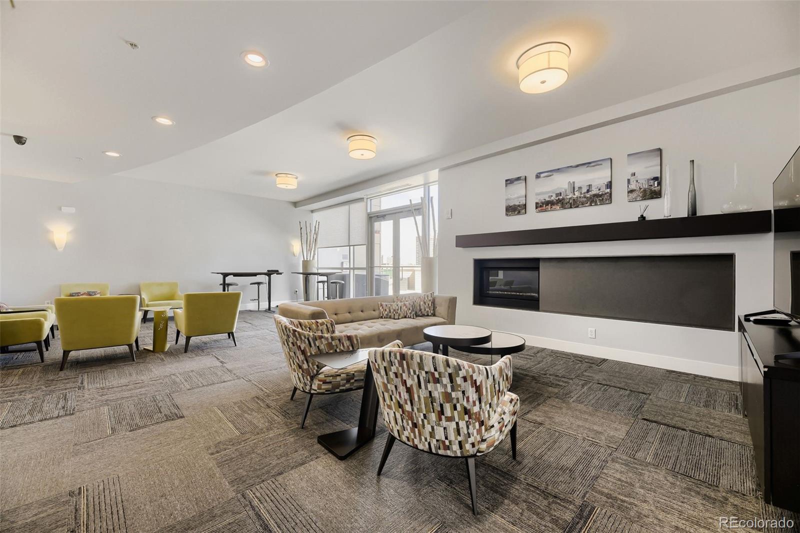 MLS Image #17 for 2001  lincoln street 710,denver, Colorado