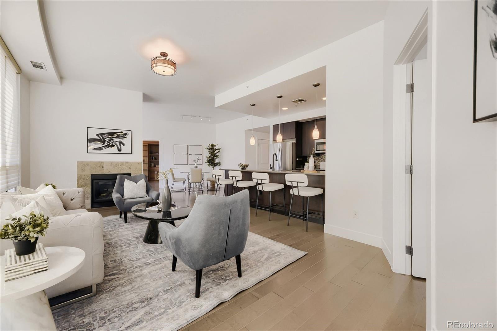 MLS Image #8 for 2001  lincoln street 710,denver, Colorado