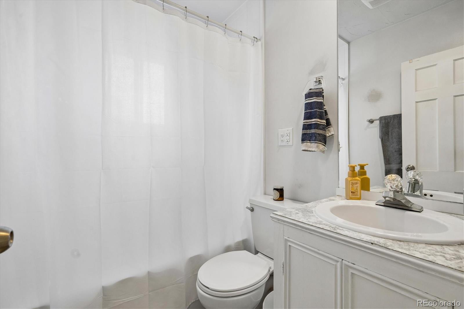 MLS Image #18 for 1819 s madison street,denver, Colorado