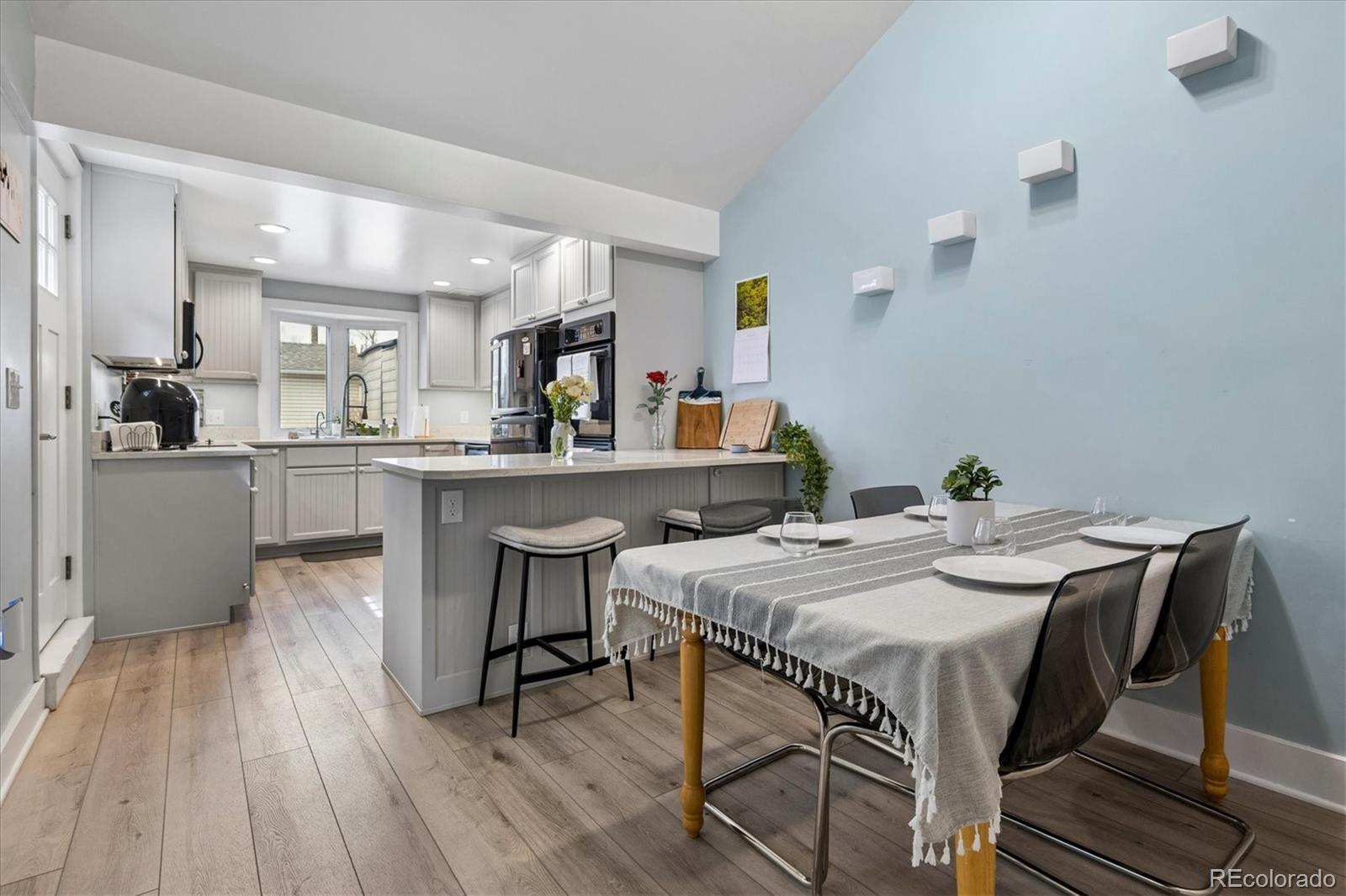 MLS Image #9 for 1819 s madison street,denver, Colorado
