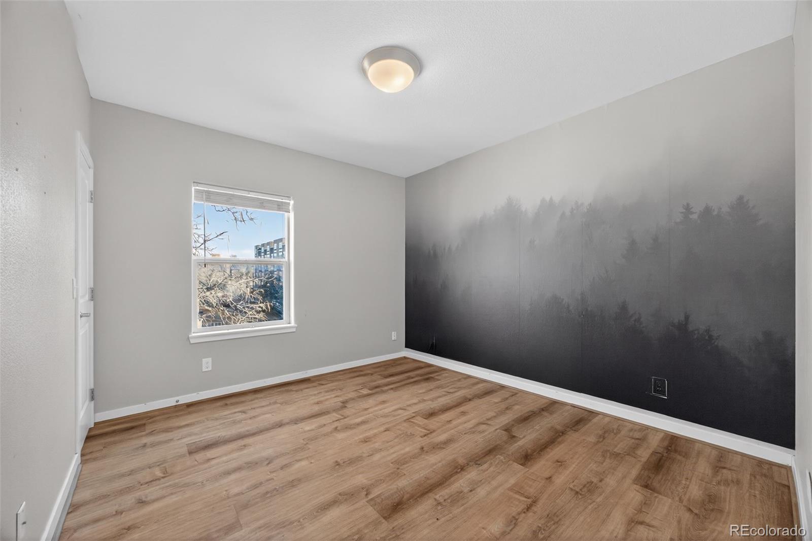 MLS Image #11 for 2389 s high street,denver, Colorado