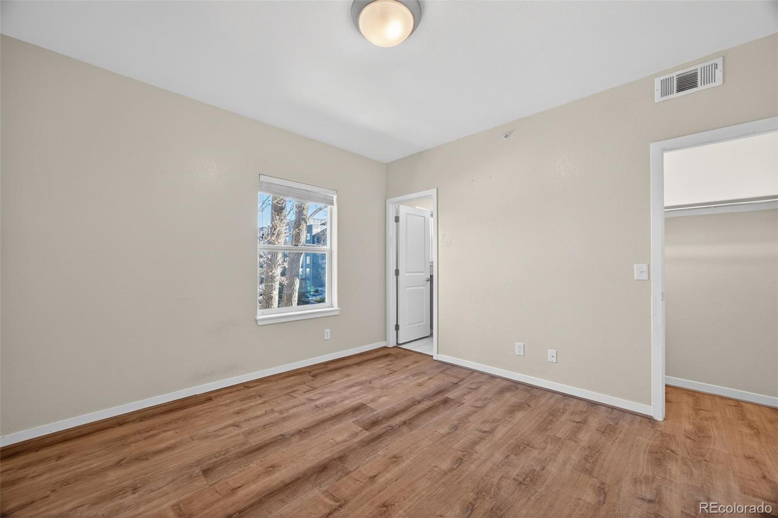 MLS Image #16 for 2389 s high street,denver, Colorado