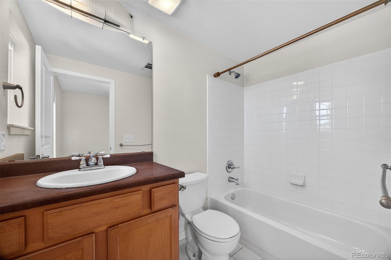 MLS Image #19 for 2389 s high street,denver, Colorado