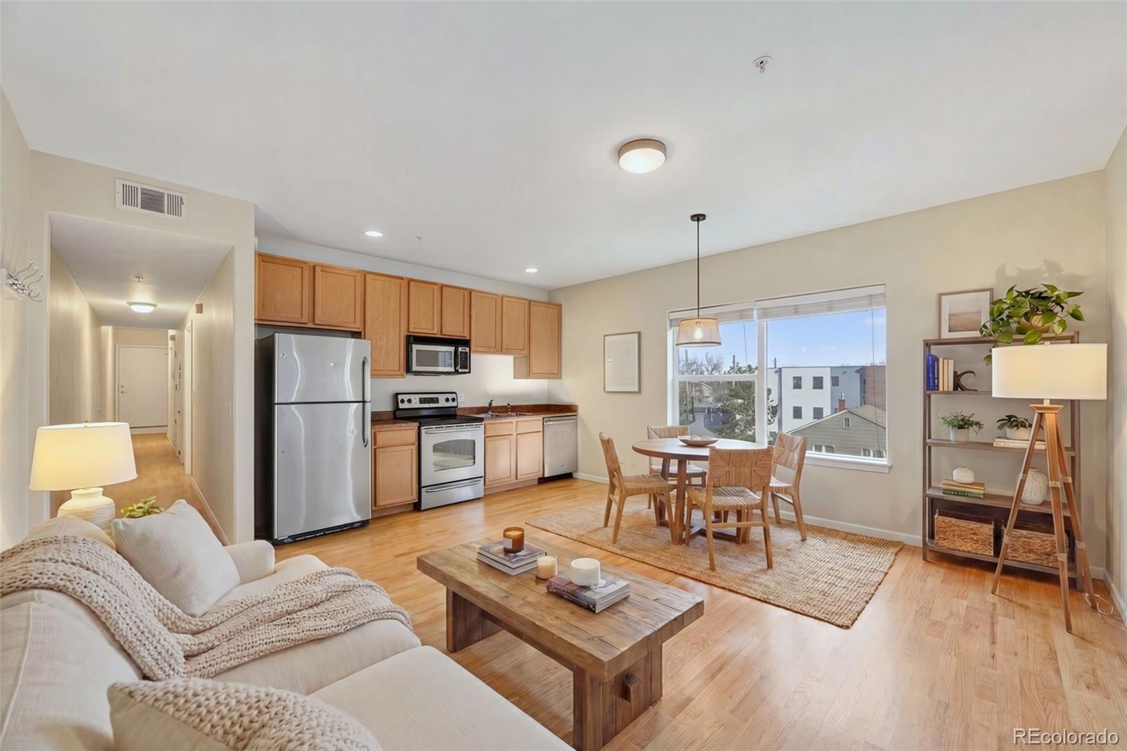 MLS Image #3 for 2389 s high street,denver, Colorado