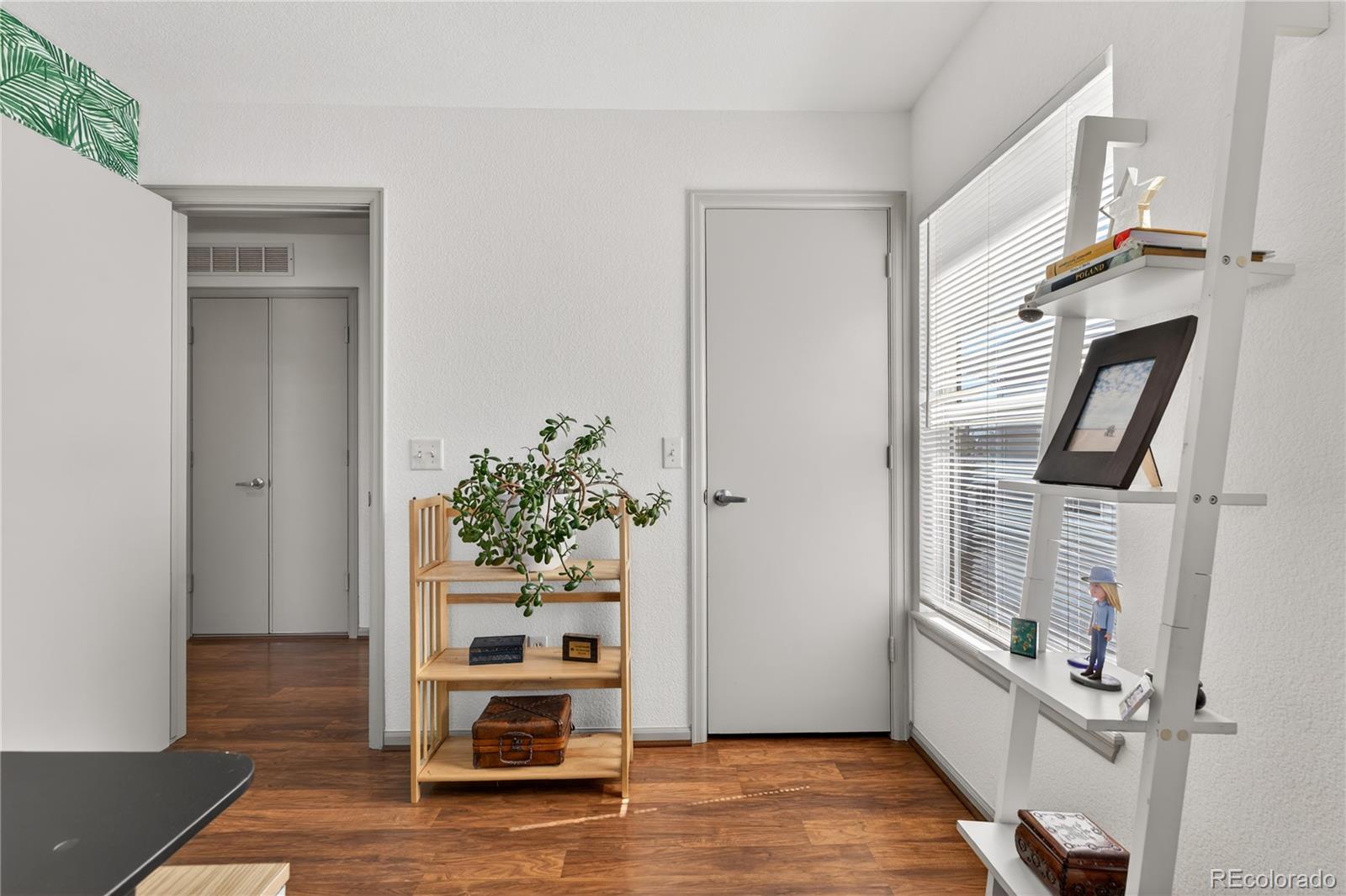 MLS Image #15 for 3688  dexter court,denver, Colorado