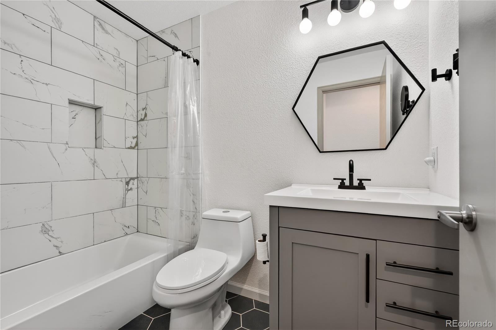 MLS Image #16 for 3688  dexter court,denver, Colorado