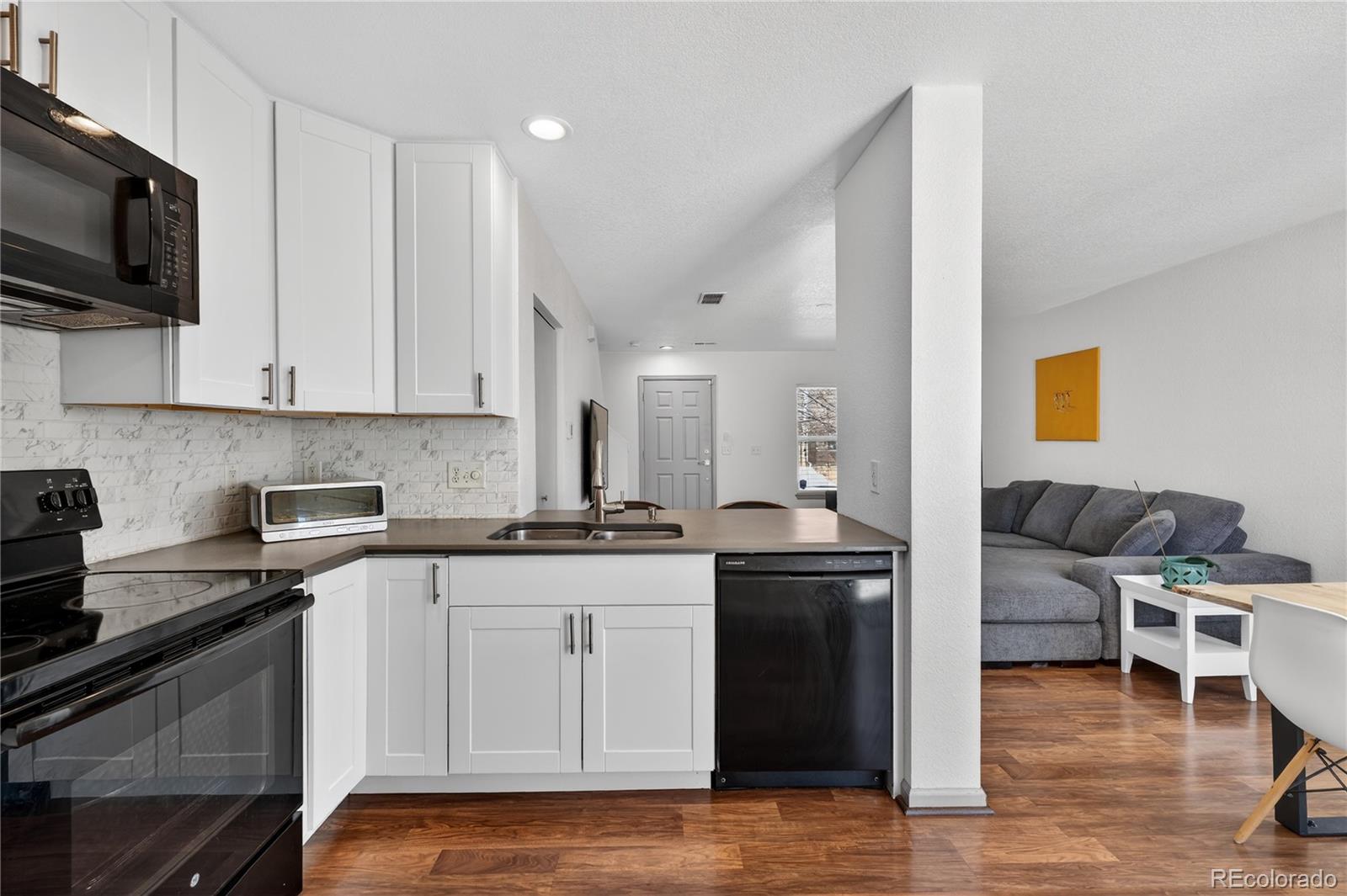 MLS Image #9 for 3688  dexter court,denver, Colorado