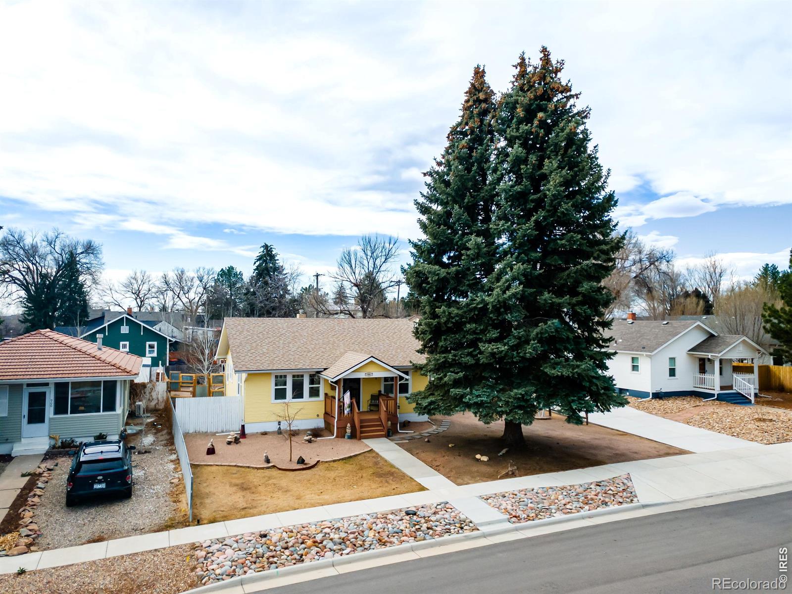 MLS Image #2 for 904  charlotte street,johnstown, Colorado