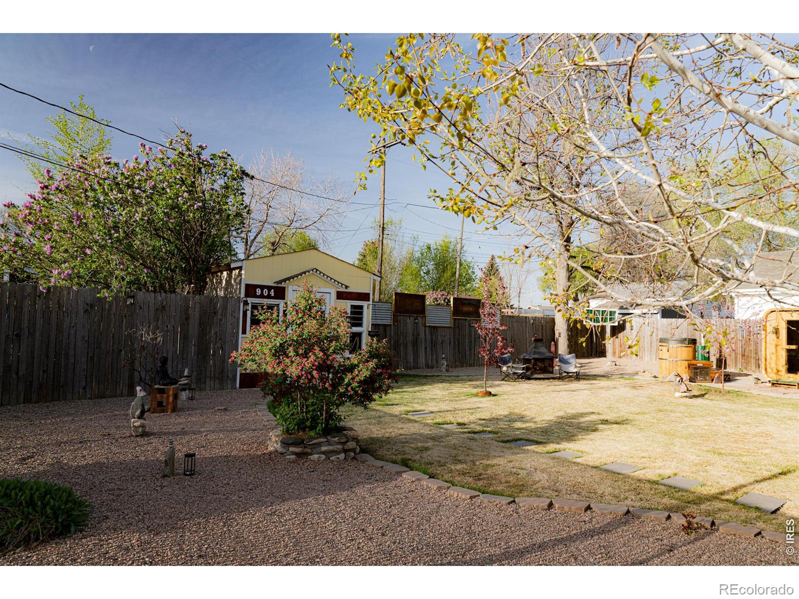 MLS Image #5 for 904  charlotte street,johnstown, Colorado