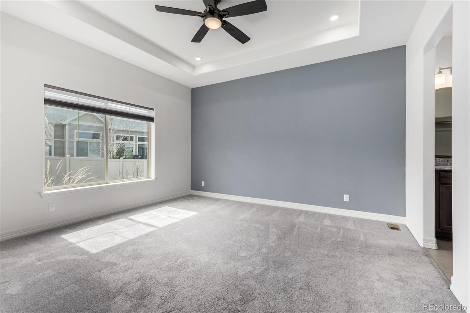 MLS Image #16 for 20422 e 52nd avenue,denver, Colorado