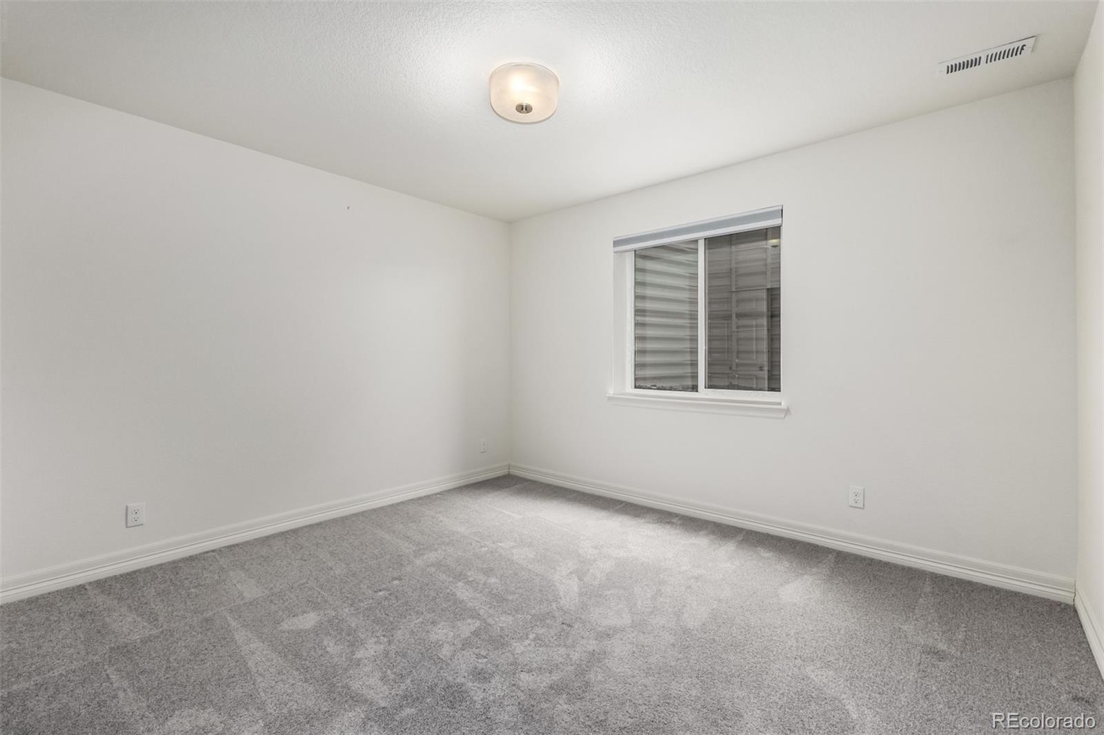 MLS Image #28 for 20422 e 52nd avenue,denver, Colorado