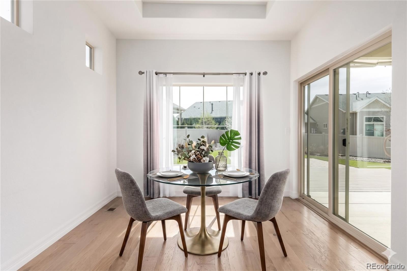 MLS Image #7 for 20422 e 52nd avenue,denver, Colorado