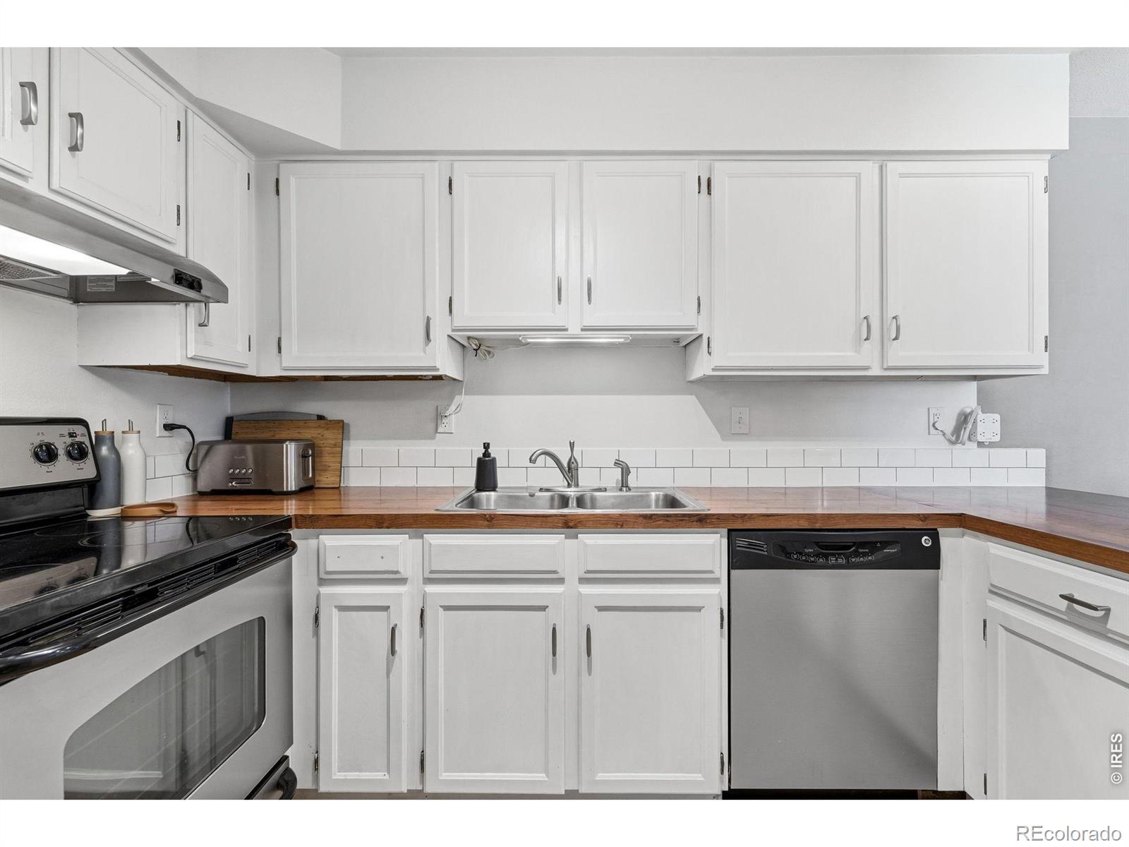 MLS Image #14 for 2936  eagle way,boulder, Colorado