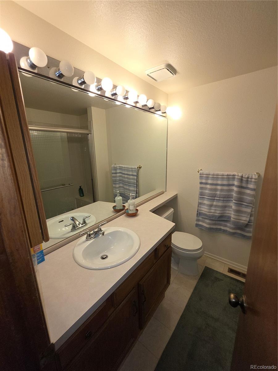 MLS Image #23 for 2880 w long circle b,littleton, Colorado