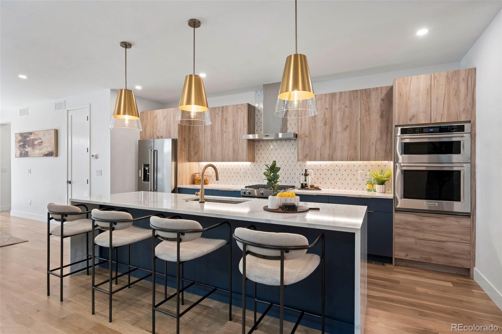 MLS Image #11 for 3240 n franklin street,denver, Colorado