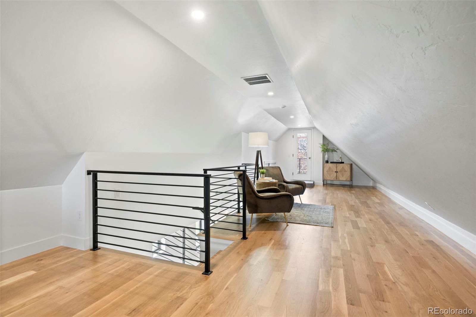 MLS Image #29 for 3240 n franklin street,denver, Colorado
