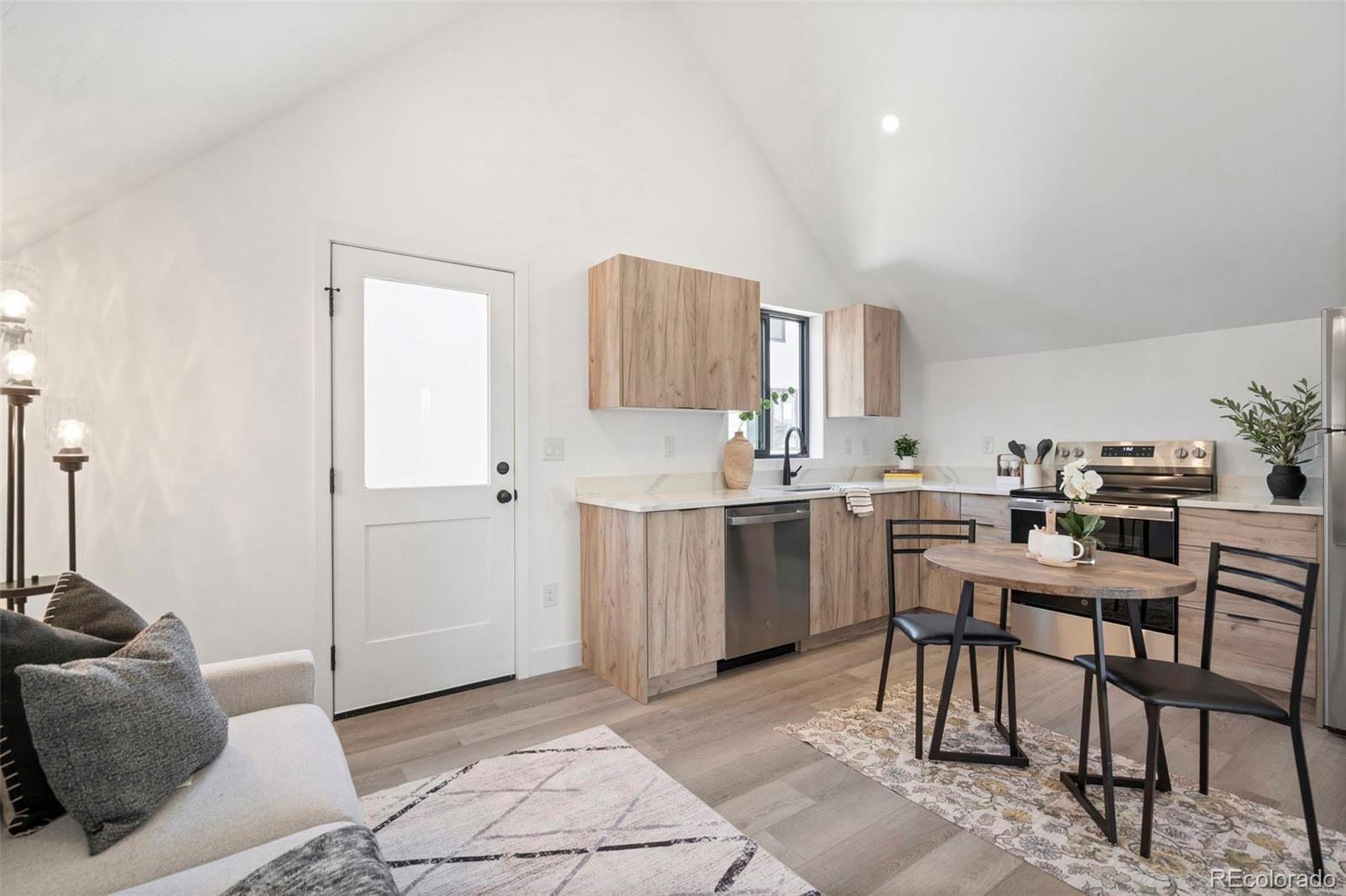 MLS Image #37 for 3240 n franklin street,denver, Colorado