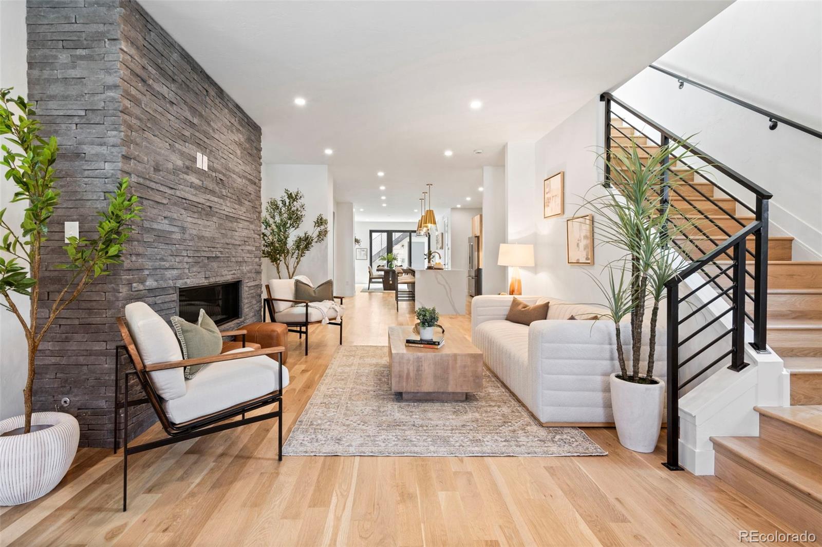 MLS Image #5 for 3240 n franklin street,denver, Colorado
