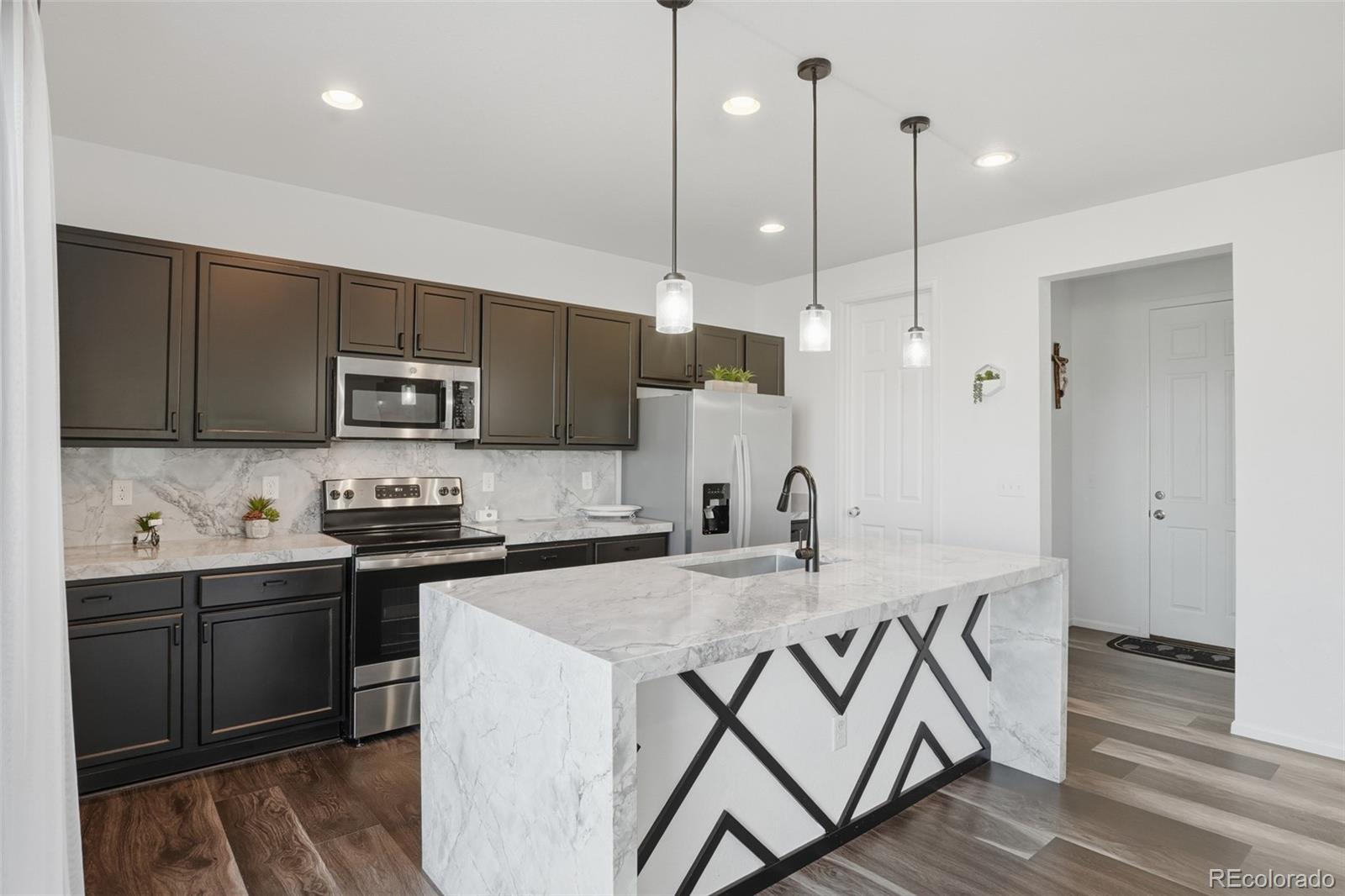 MLS Image #15 for 3963  flat rock street,aurora, Colorado
