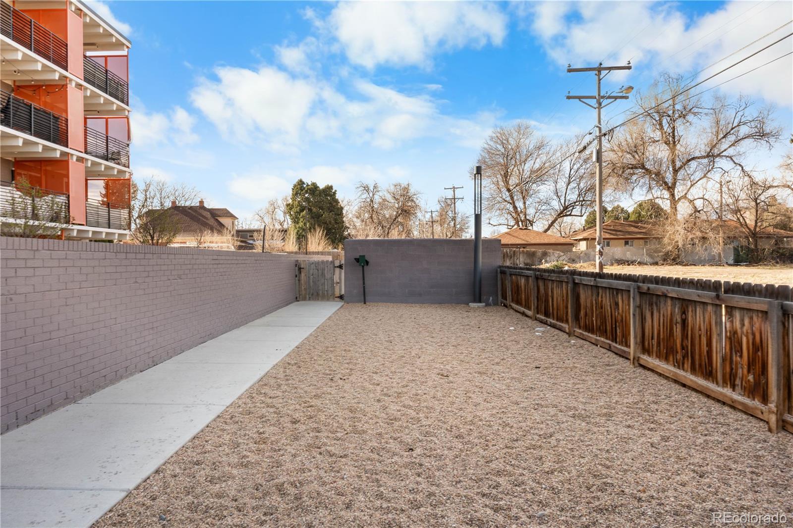 MLS Image #10 for 1495  vrain street,denver, Colorado
