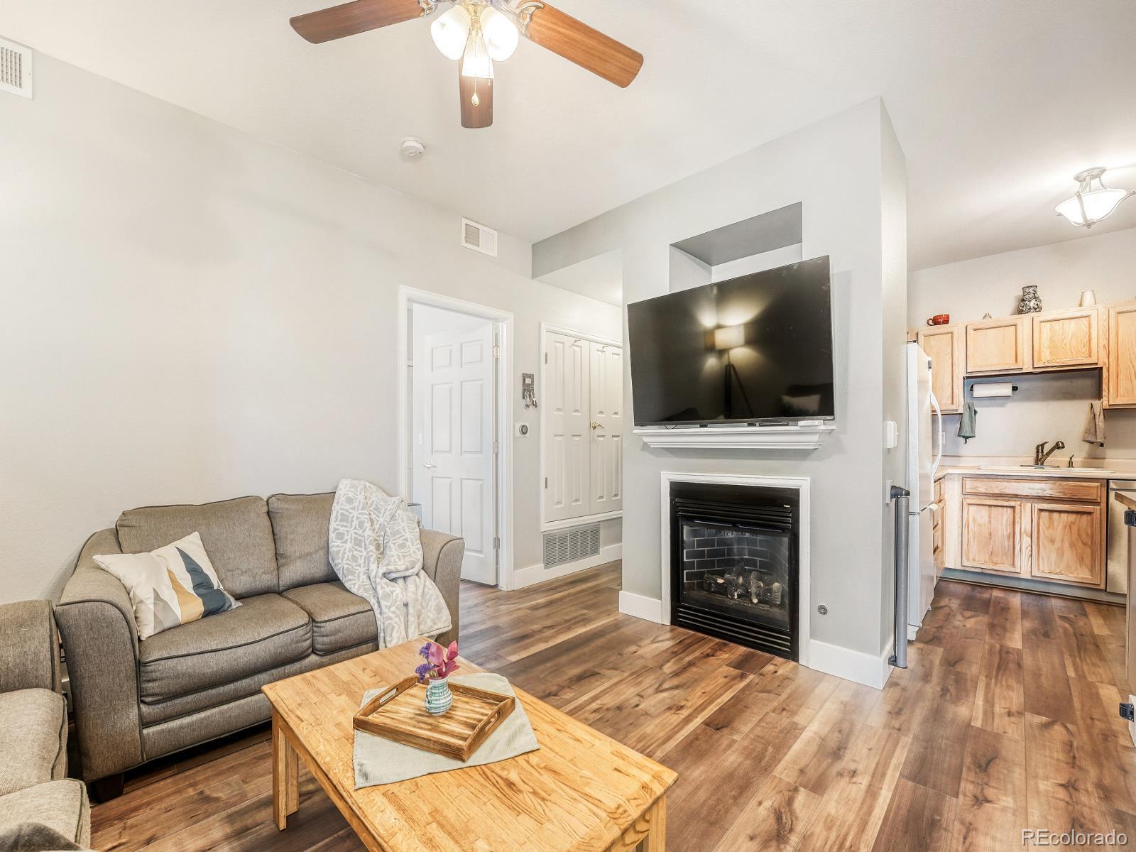 MLS Image #3 for 3216 s walden court l,aurora, Colorado