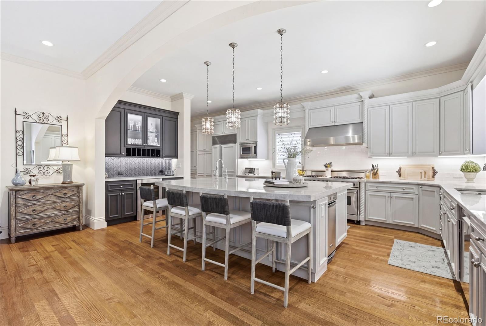 MLS Image #11 for 2700 e 4th avenue,denver, Colorado