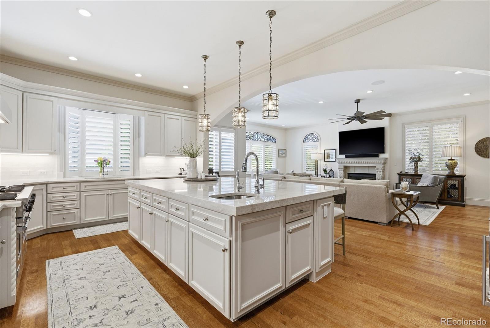 MLS Image #14 for 2700 e 4th avenue,denver, Colorado