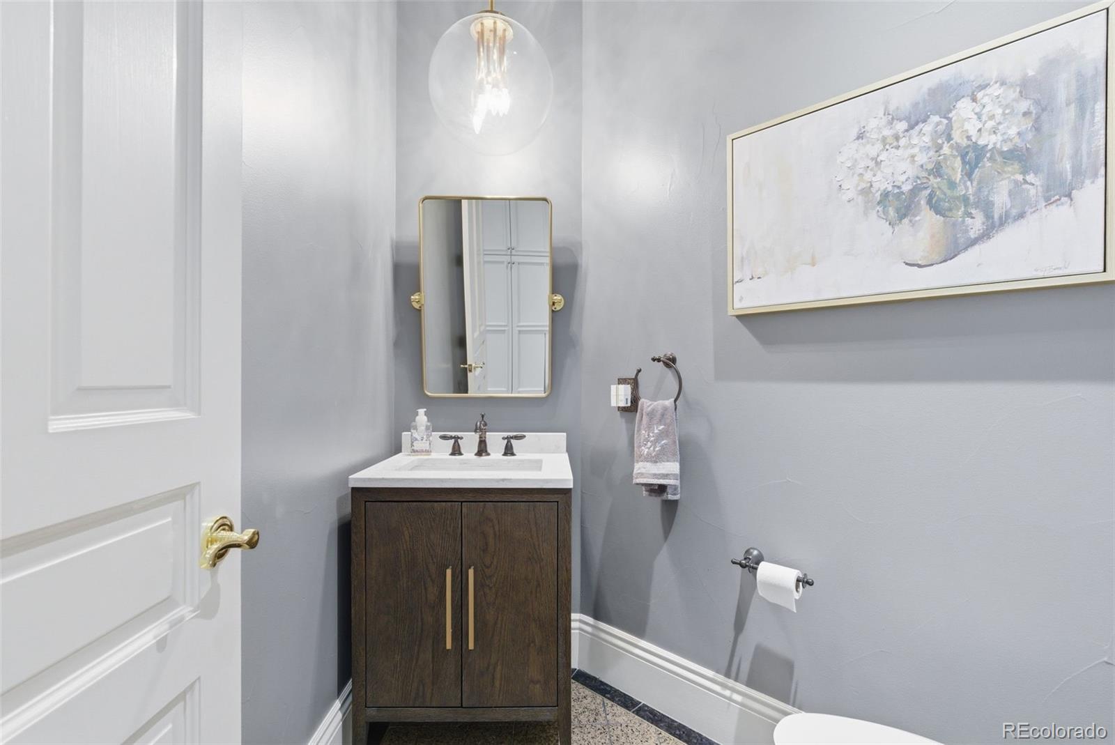 MLS Image #20 for 2700 e 4th avenue,denver, Colorado