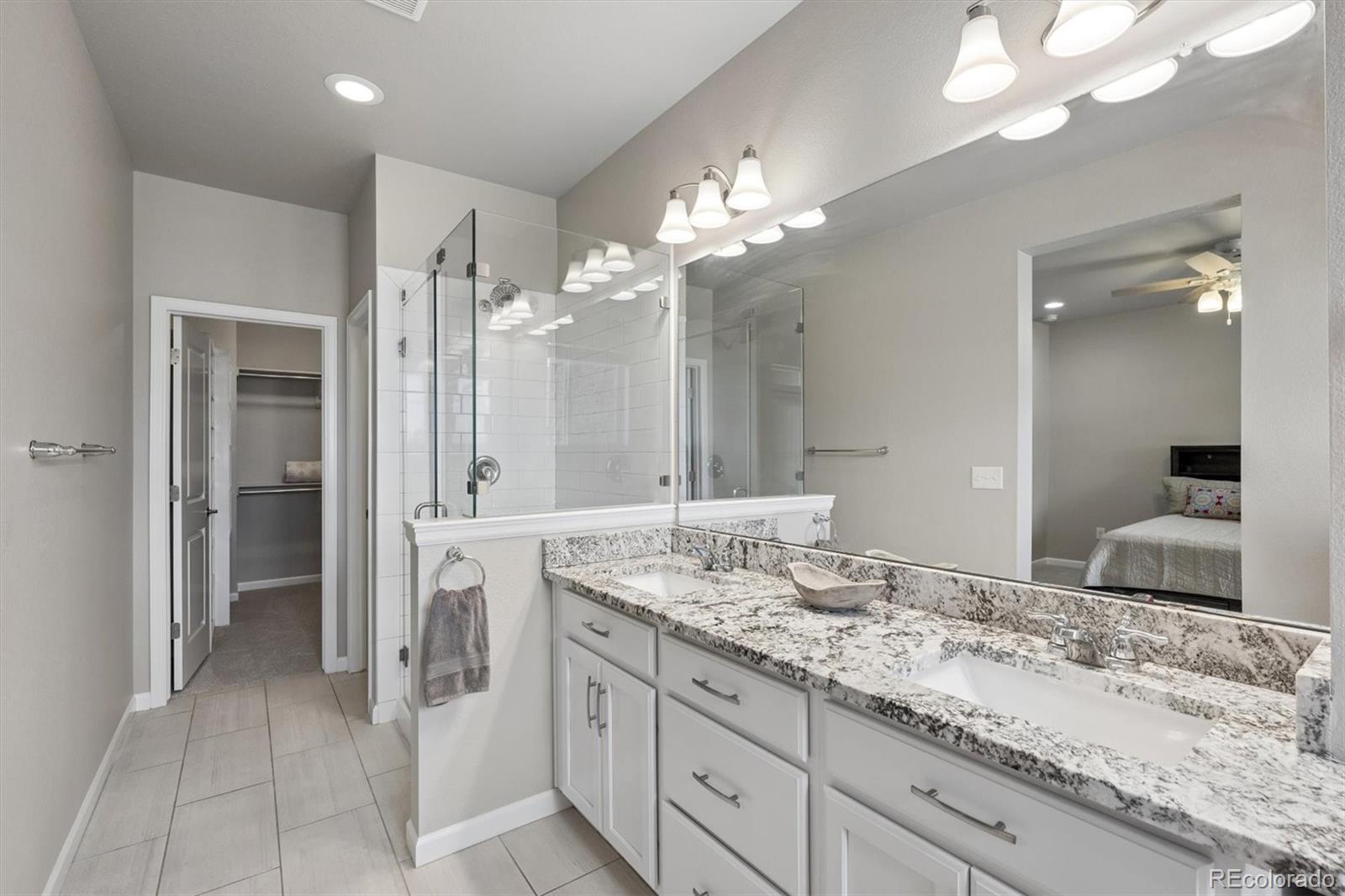 MLS Image #12 for 522 e dry creek place,littleton, Colorado