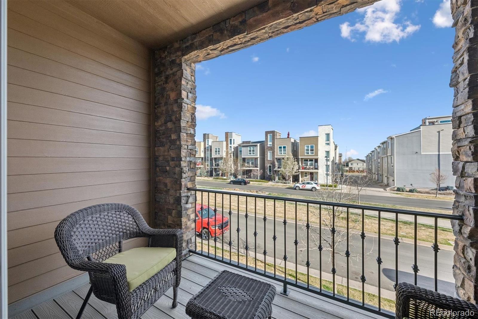 MLS Image #14 for 522 e dry creek place,littleton, Colorado