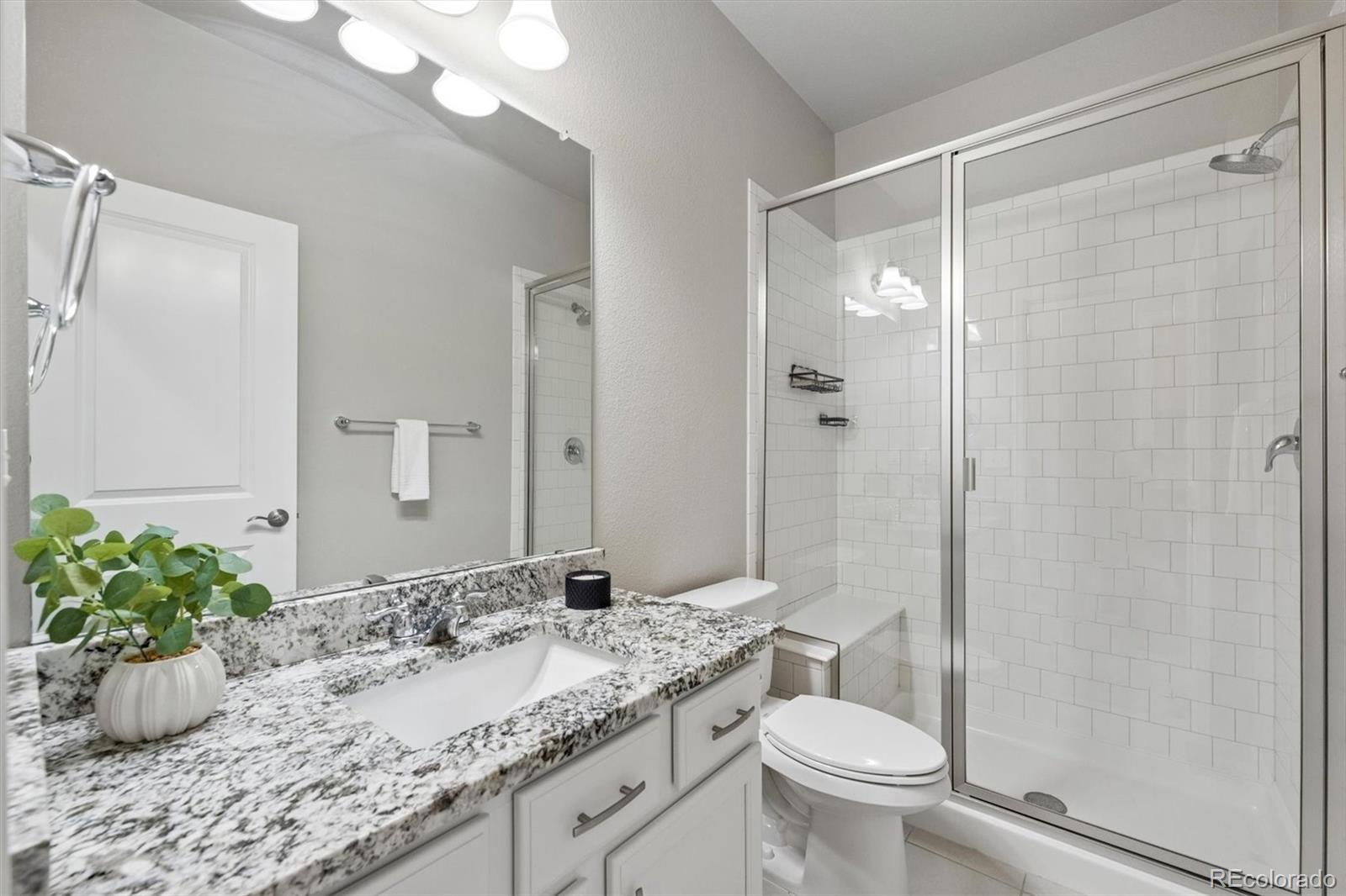 MLS Image #16 for 522 e dry creek place,littleton, Colorado