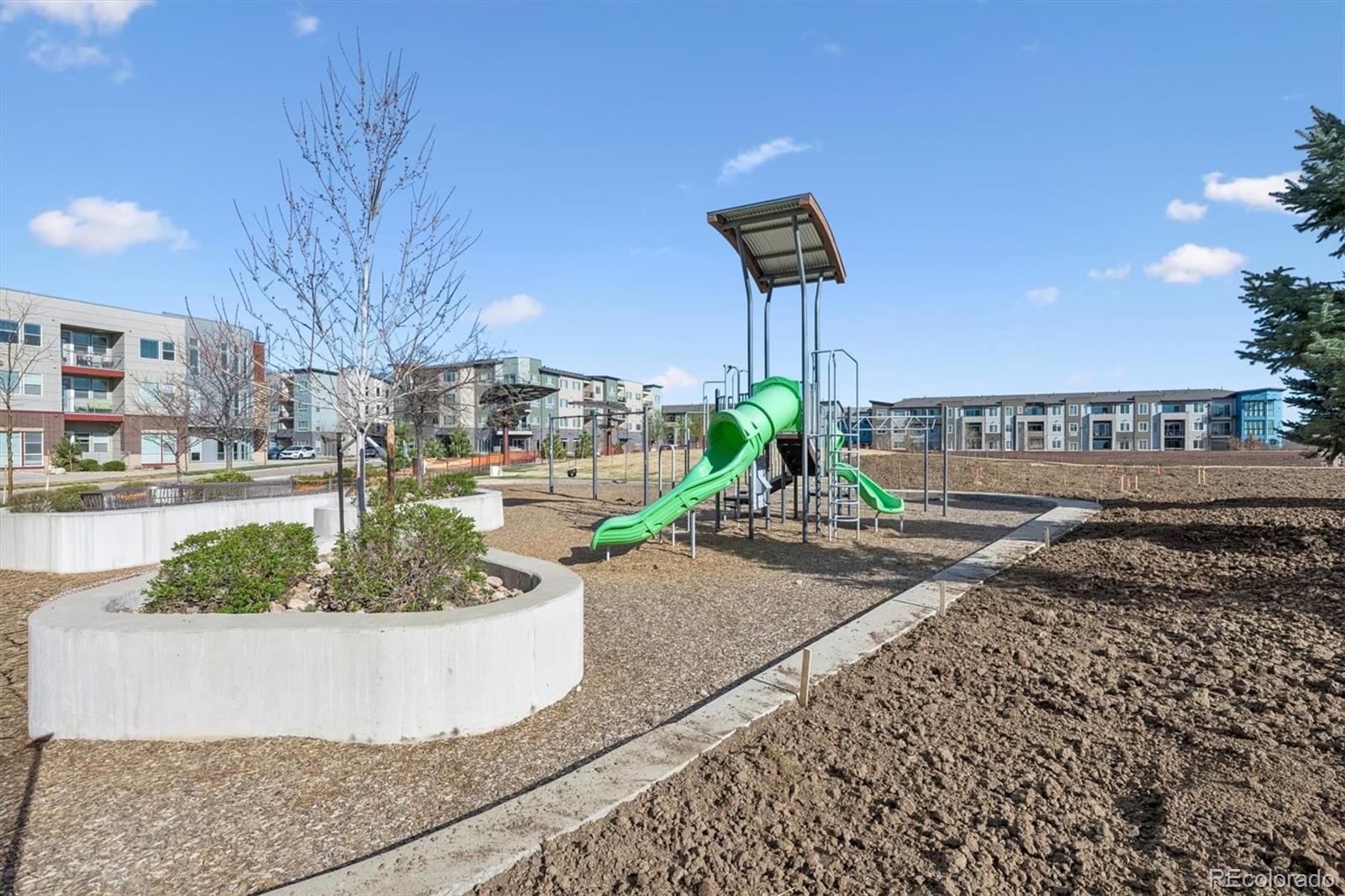 MLS Image #22 for 522 e dry creek place,littleton, Colorado