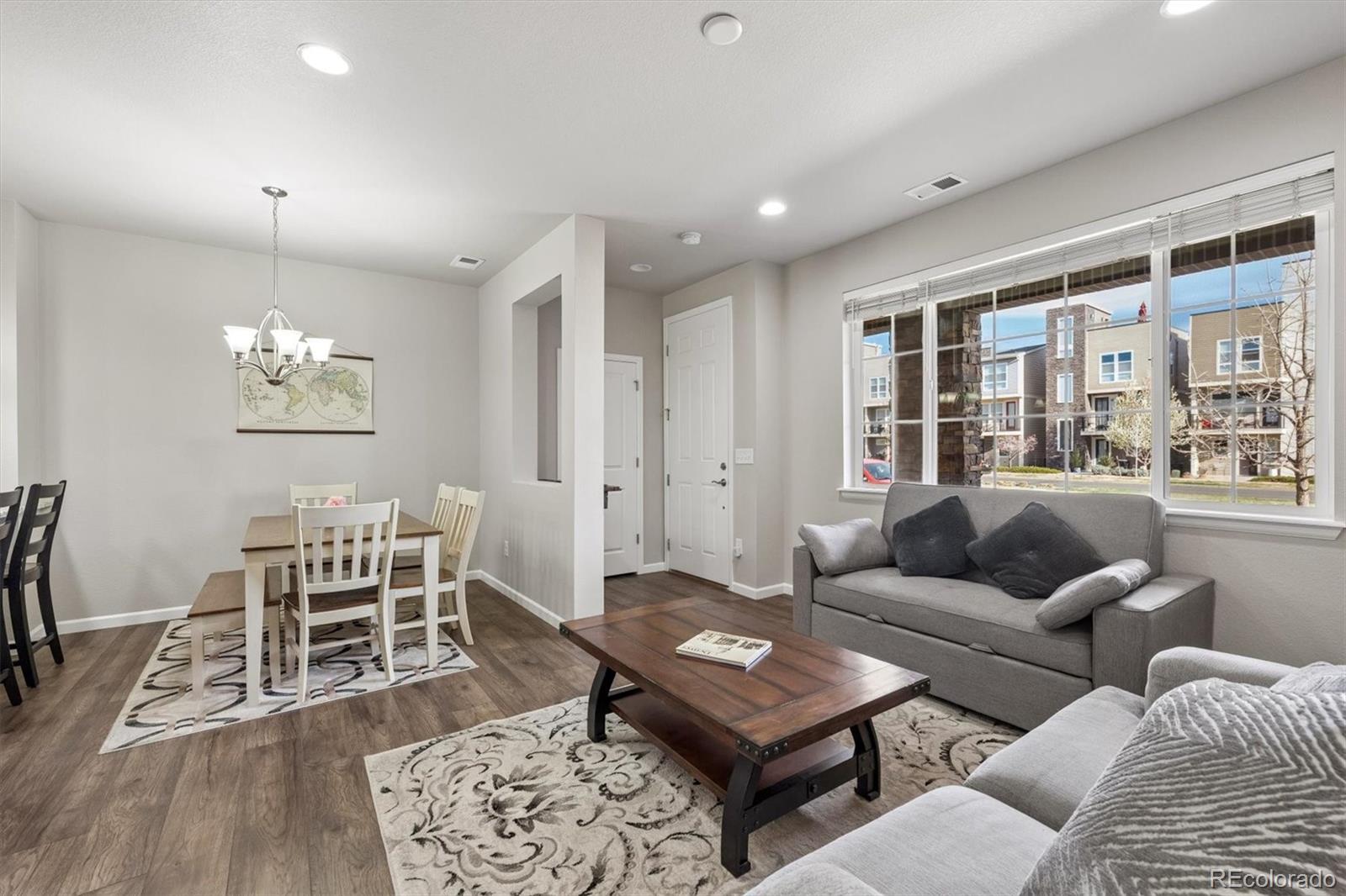 MLS Image #5 for 522 e dry creek place,littleton, Colorado