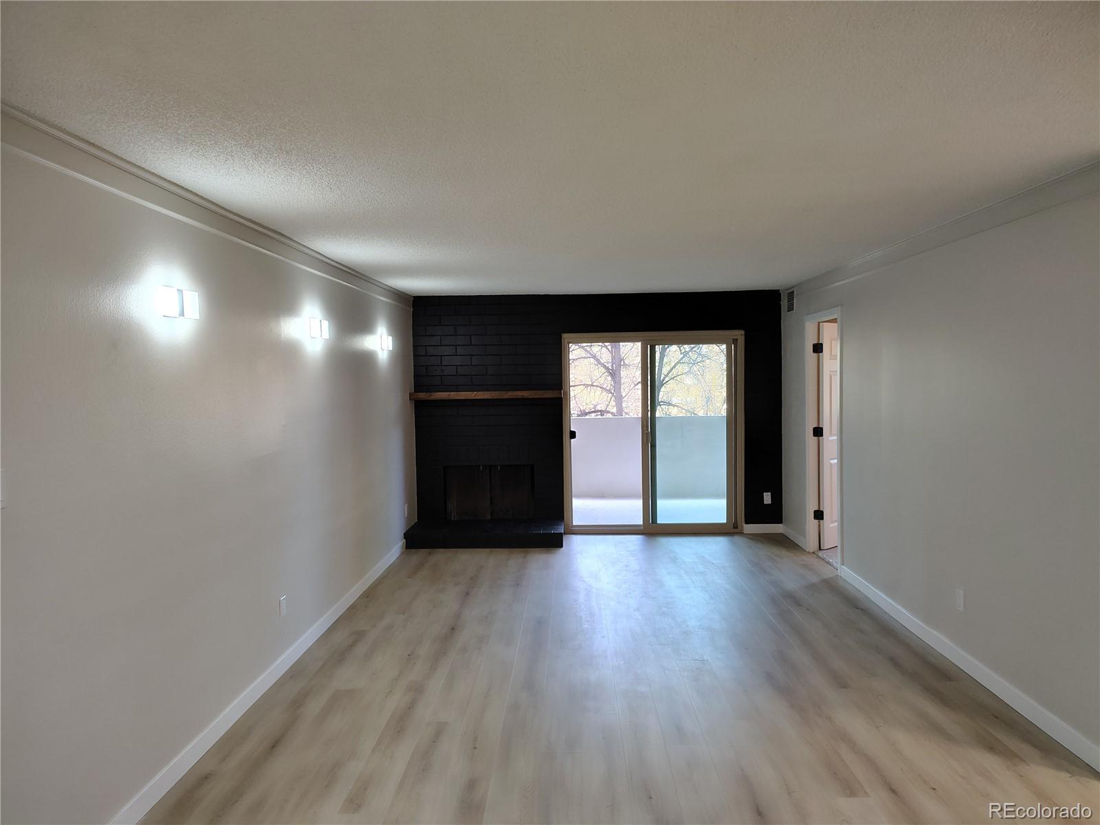 MLS Image #13 for 2880 s locust street,denver, Colorado