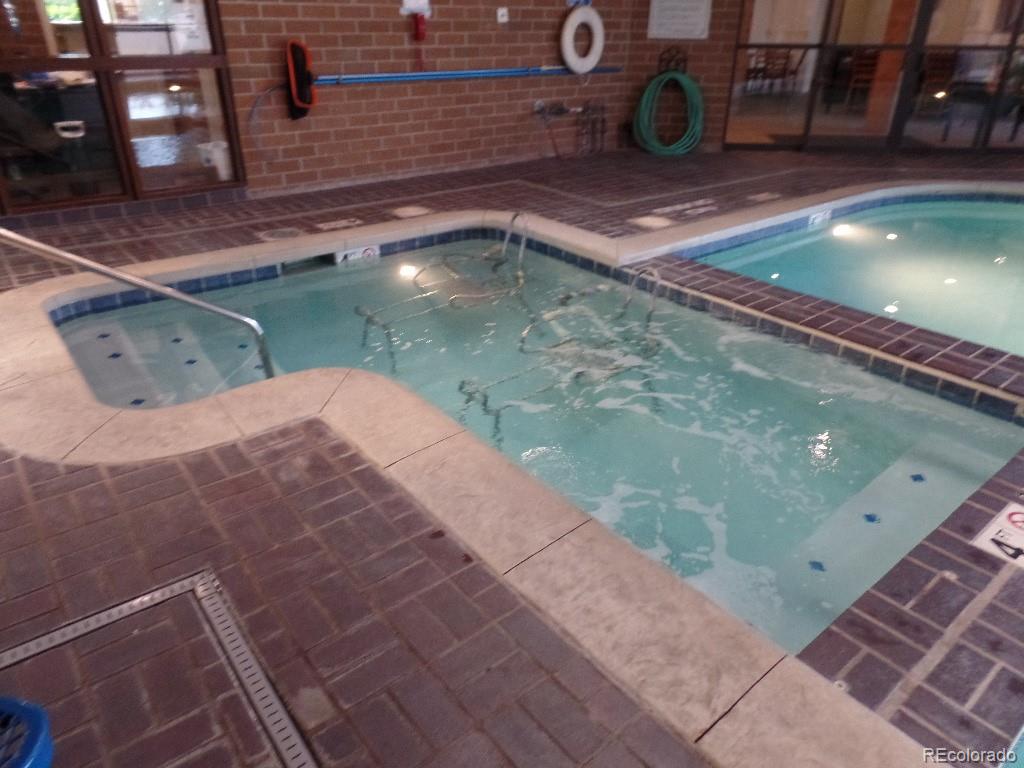 MLS Image #25 for 2880 s locust street,denver, Colorado