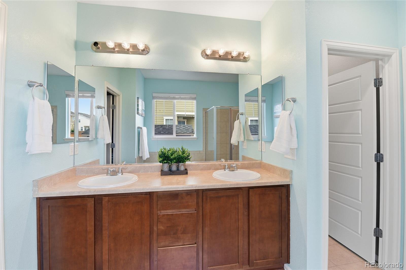 MLS Image #15 for 510 n ider way,aurora, Colorado