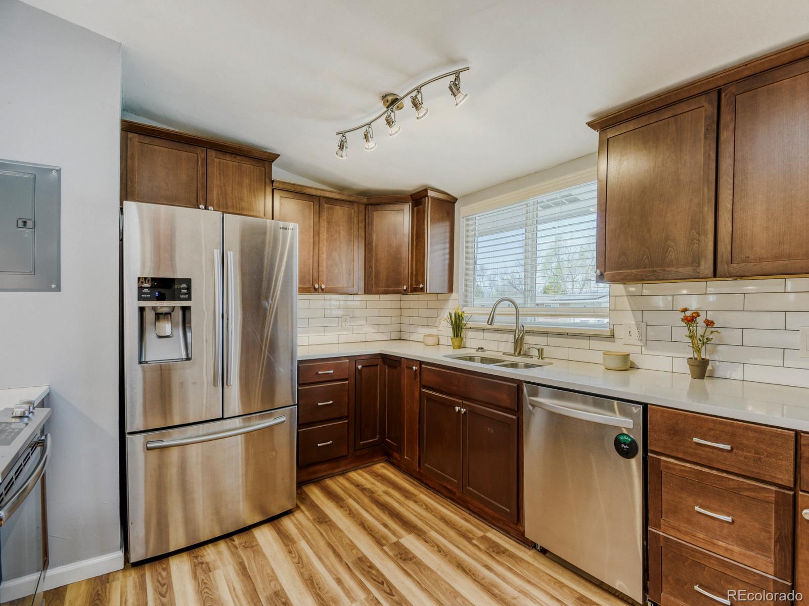 MLS Image #4 for 7888  applewood lane,denver, Colorado